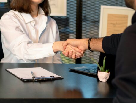 Kiedy warto wybrać pożyczkę P2P zamiast banku?