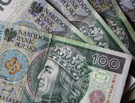 Kredyt gotówkowy online: Szybki wniosek i pieniądze na koncie