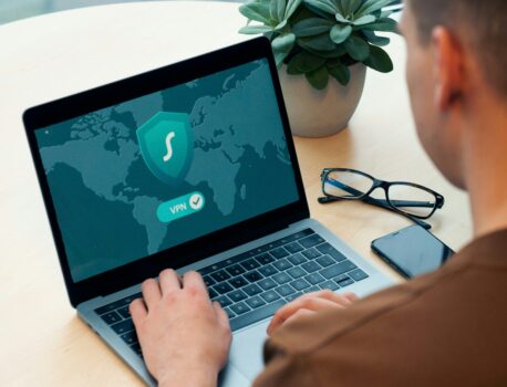 Ochrona danych osobowych przy wnioskach online – na co zwracać uwagę