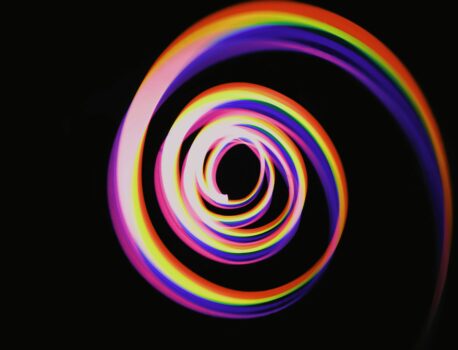 Jak wyjść z pętli chwilówek bez brania kolejnego kredytu – sprawdzone metody